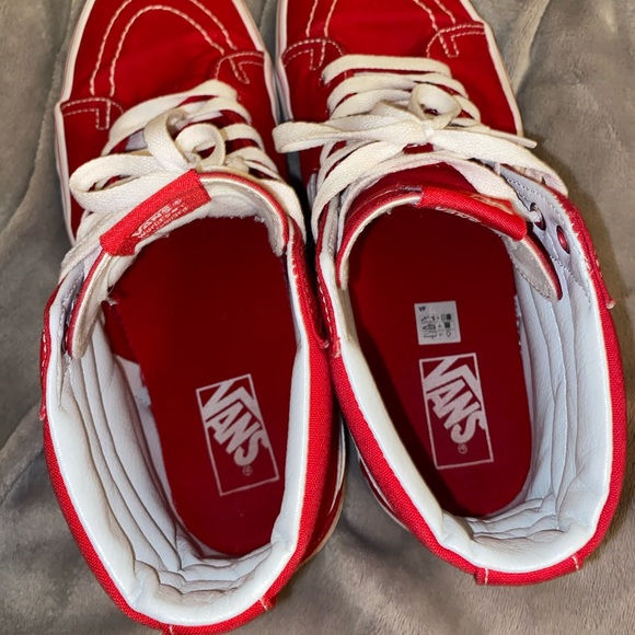 Vans - Picture 3 of 7